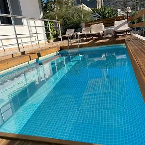 Sadiku With Sea View Apartamento